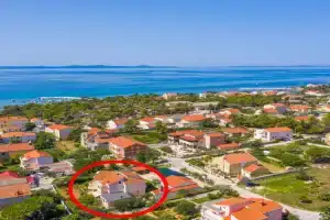 Apartments with parking space, Zadar - 12989, Privlaka