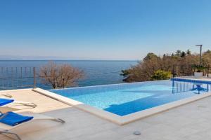 Beautiful Home In Apartments, Medveja