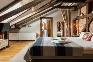Wood House Republicii, Brasov