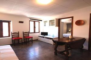 Lets Holidays COZY APARTMENT 70 m. from THE BEACH in TOSSA, Tossa de Mar