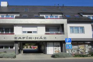 Zafír Sziget Apartman, Sarvar