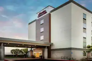 Hampton Inn & Suites/Orange County Airport, Irvine
