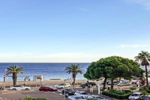 Apartment Le Méditerranée-2 by Interhome, Frejus