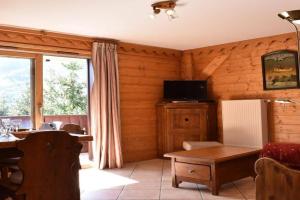 Appartement cosy avec piscine, 3 pièces pour 6 personnes à Village, proche des pistes - FR-1-180-201, Meribel