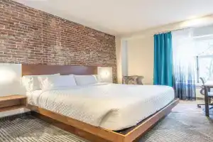 Hôtel Manoir Vieux-Québec, Levis
