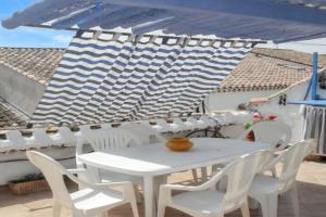 Maison accueillante à Saintes-Maries-de-la-Mer, 110 m², climatisée. Guest house, St. Maries-de-la-Mer