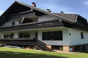 J-Max Apartments, Bled