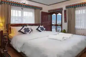 Experience Tibetan Rooms, Pokhara