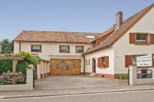 Ferienwohnungen Anneliese Apartments, Neustadt an der Weinstrasse