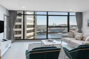Meriton Suites Sussex Street,, Sydney