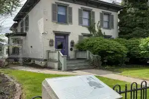 Historic Sion Bass Guest House, Fort Wayne