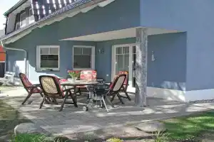 Morgenstern in Baabe mit Kamin und Garten Apartments, Ostseebad Baabe