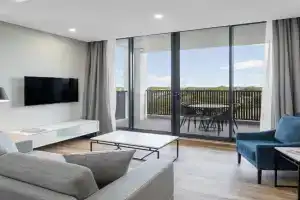 Meriton Suites Coward Street, Mascot, Sydney