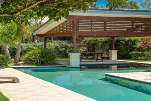 Ocean Walk - villa with pool near Main Beach, Byron Bay