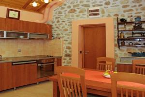 Apartment Menego A2-CENTER, Croatia, Bol