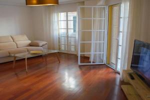 APT GIBRALHORCE SUITE by Picasso Rentals Selection Apartments, Malaga