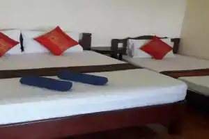 Bang Son Golden View Hotel, Baan Tai
