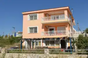 Avra Apartments, Limenaria