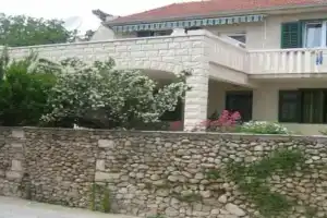 Apartments with parking space, Brac - 14124, Bol