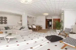 M house luxury suites, Lixouri
