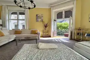 Chain Bridge apartment, Budapest