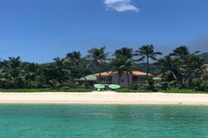 Shanaz Beachside Retreat Apartments, Anse Royale
