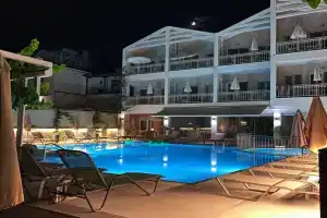 Aggelos Apartments & Deluxe Studios, Nydri