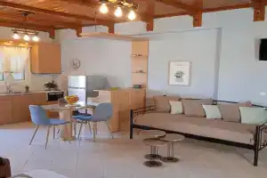 Katerina house, Finikounta