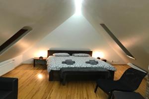 Doma square Penthouse, in the heart of Old Town, Riga