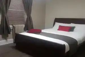 1-Bedroom Cozy Suite #23 by Amazing Property Rentals, Ottawa