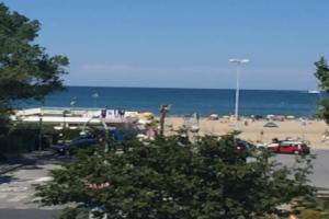 RICCIONE sul MARE con servizio SPIAGGIA e AQUAPARK Apartments, Riccione