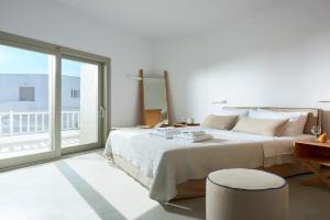 Pagona Studios, Apollonia