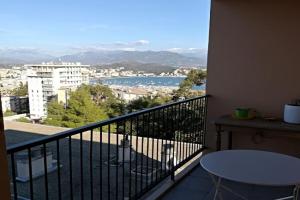 Appartement Lumineux Vue Panoramique Apartments, Ajaccio