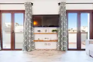 Lets Holidays 1 minute to the beach Apartments, Tossa de Mar