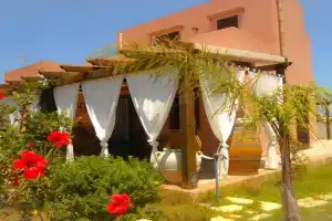 VILLA TREROSE by Trerose Properties - Villa centrale con wi-fi e posto auto privato gratuiti, San Vito Lo Capo