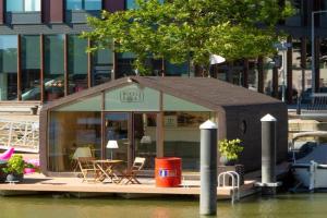 Wikkelboats at Wijnhaven Hotel, Rotterdam