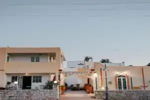 Konaki Apartments, Maleme