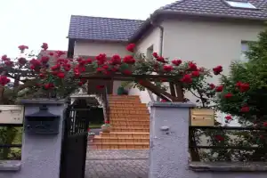 Bel Appartement en RDC proche Nice apartment very near, Strasbourg