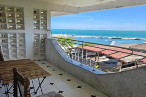 Lazur SeaView Apartment, Pomorie