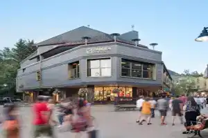 Pangea Pod Hotel, Whistler