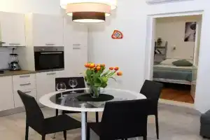 Apartman 3M with free parking, Split