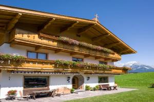 Ferienwohnungen Obinghof Apartments, Soell