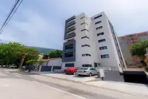N Apartments, Sutomore