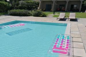Endless Summer Pool Flat Apartments, Ixia