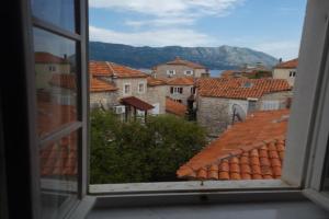 Rooms Dana Old Town, Budva
