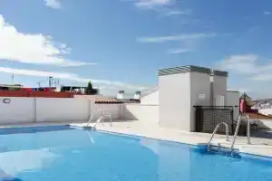 Family apartment Patio&Swimming pool in center, Malaga