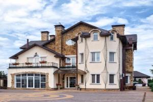 Gorny Ruchej Hotel, Chubynske