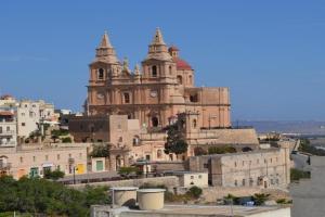 Mellieha Town Centre Bright & Spacious 3 Bedroom Apartment, Mellieha