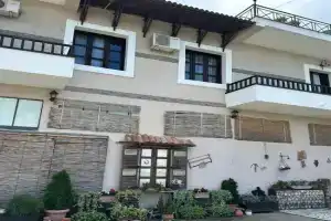 bed & breakfast Local Living Edi Guest house, Berat