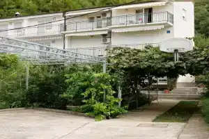 Apartments by the sea Podaca, Makarska - 15685, Gradac